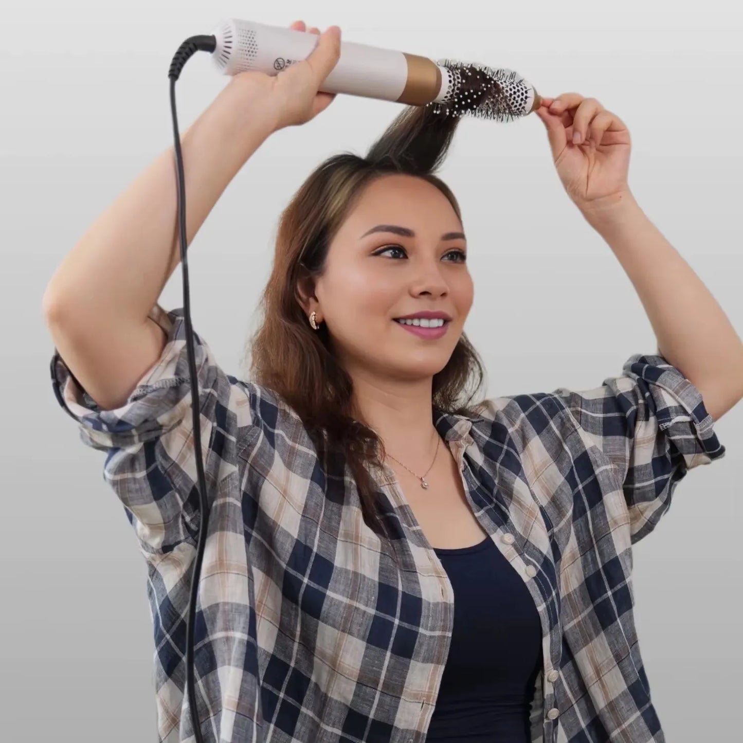 LUME Hair Pro – Escova Modeladora Profissional 5 em 1
